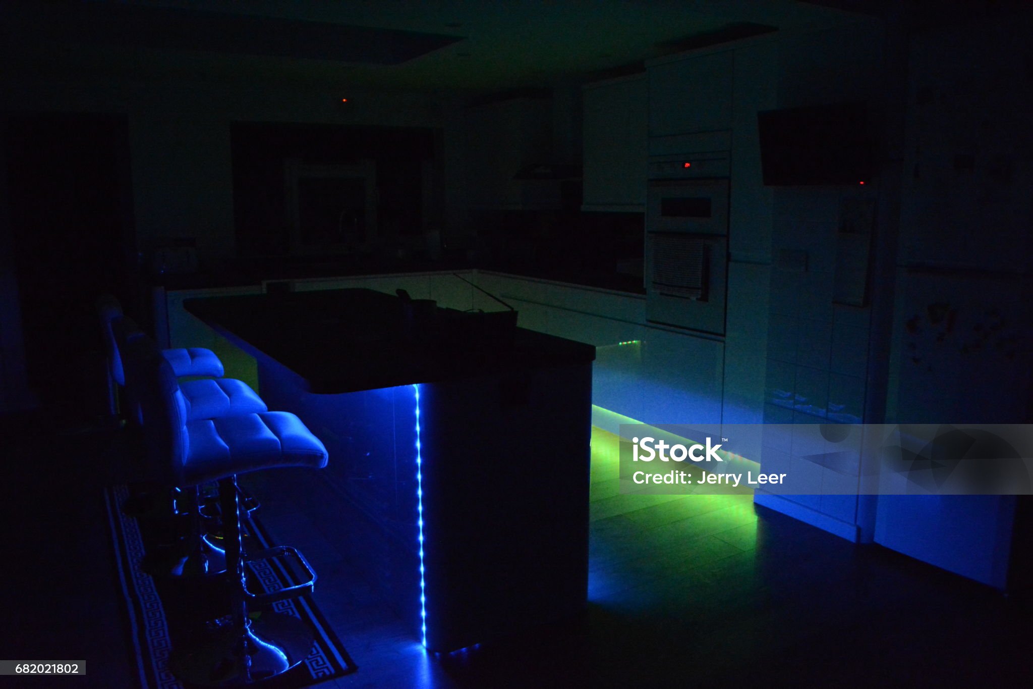“Het monteren van ledverlichting in je keukenkastjes”